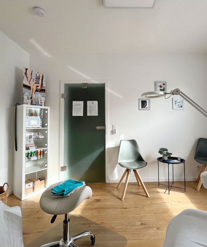 fußpflege nadine becker büren salon studio